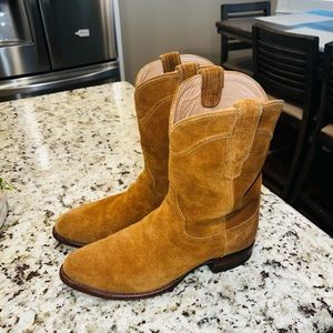 Tecova men's suede boots. Size 9D